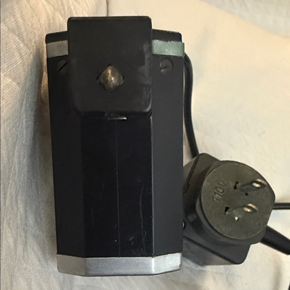 Metz Camera Flash with Cable. untested - Picture 4 of 7